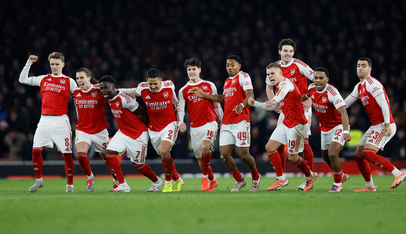 Alan Shearer cho rằng PSG sẽ là rào cản lớn nhất của Arsenal tại Champions League