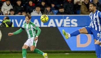 Alavés vs Real Betis (03:00 – 26/01) | Xem lại trận đấu